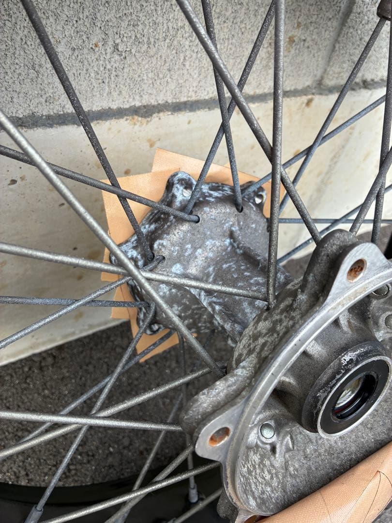 サ*ル様 dトラッカー250 純正ホイール 前後２本