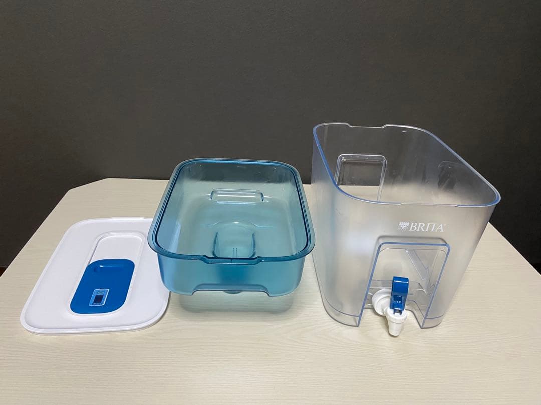 ブリタタンク型浄水器　サポート台　コールマンカバー　カートリッジ　最終値下