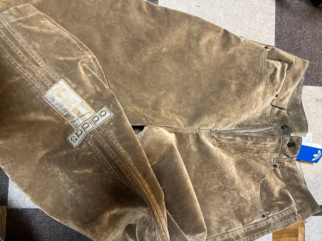 adidas アディブレイク 起毛ツイル パンツ