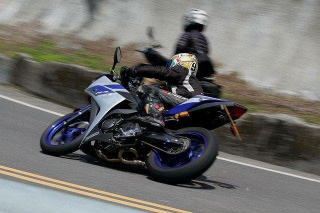 ヤマハ MT-25/R3/R25/R30 フルエキゾーストマフラー ステンレス