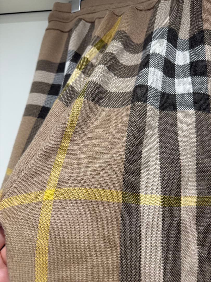 BURBERRY 8054918 ショートパンツ