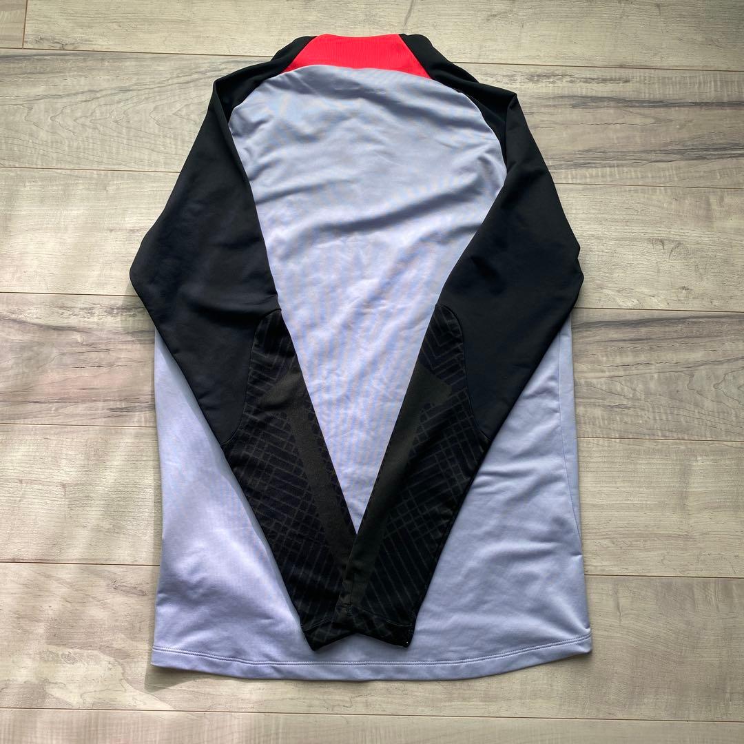 リバプール トレーニングウェア