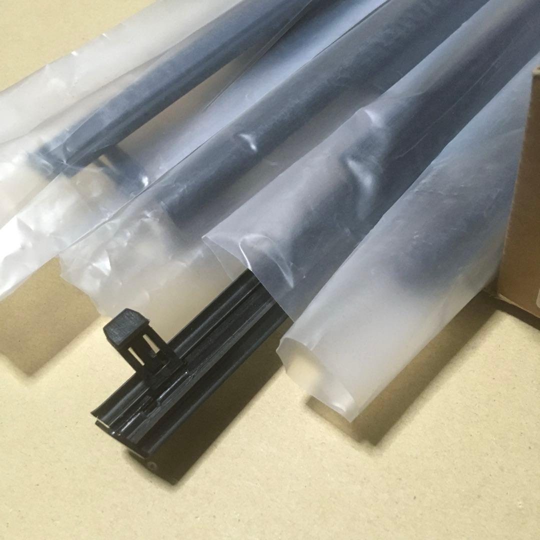 トヨタ プリウス ZVW30系 ドアベルトモール ウェザーストリップ 全ドア分