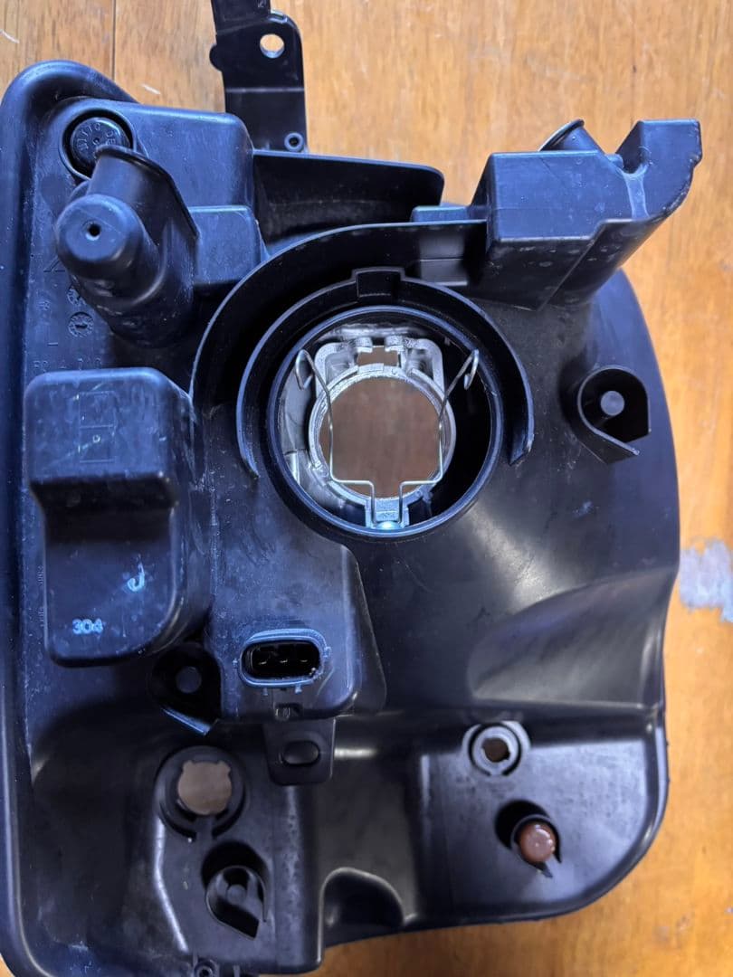 スズキ エブリィ DA17W 純正HIDヘッドライト 左右セット