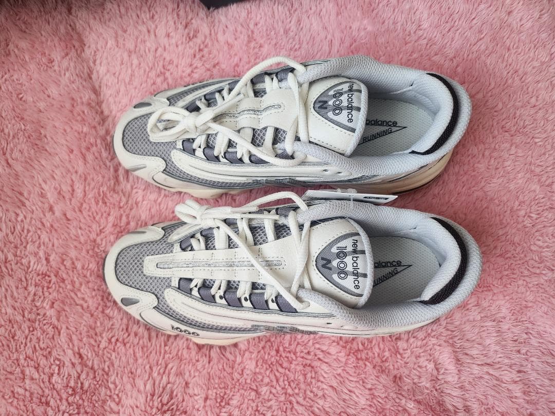 【最終値下げ]未使用 ニューバランス M1000MEW／スニーカー　(24cm)