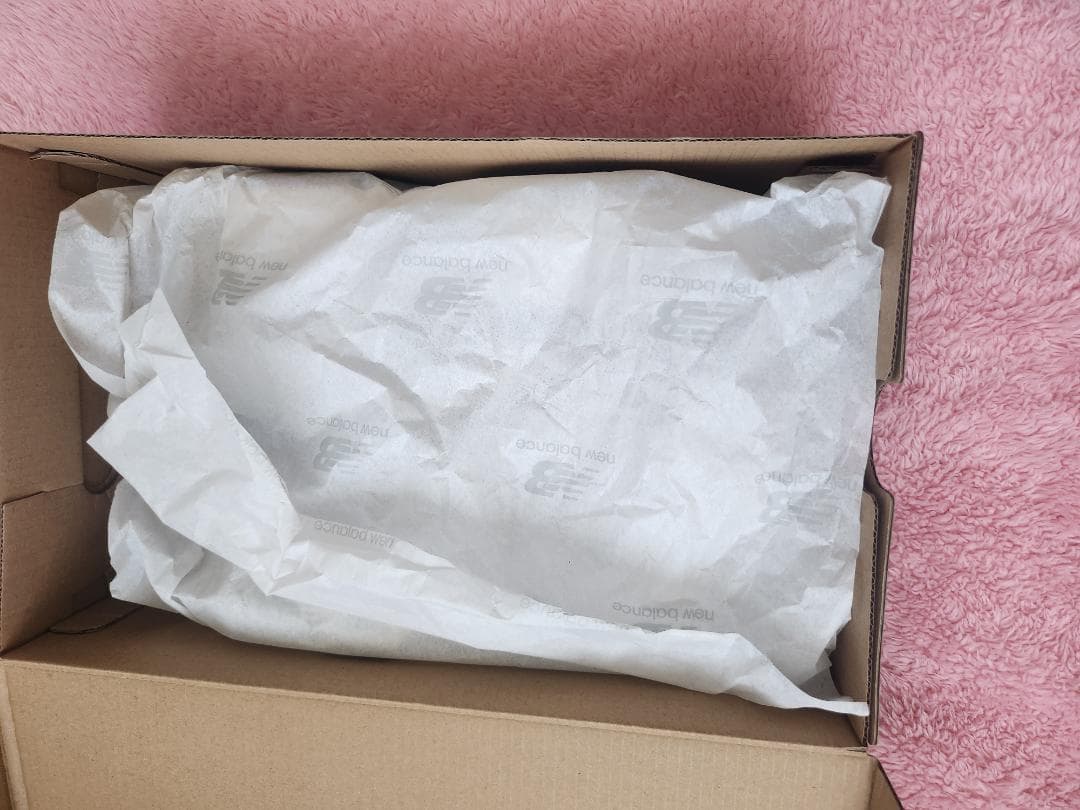 【最終値下げ]未使用 ニューバランス M1000MEW／スニーカー　(24cm)