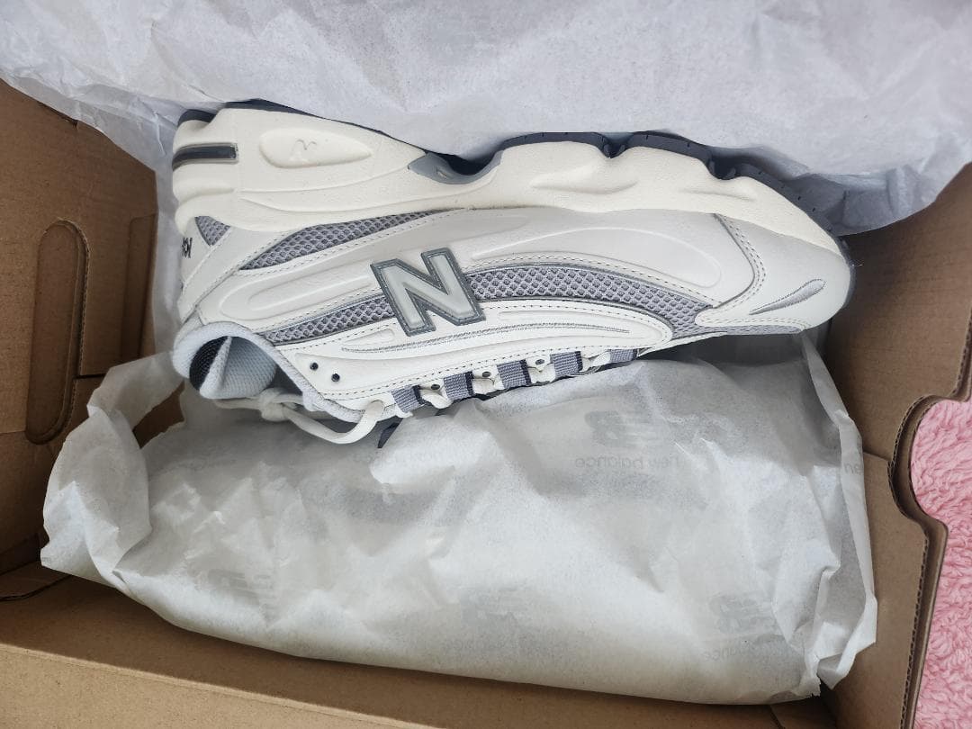 【最終値下げ]未使用 ニューバランス M1000MEW／スニーカー　(24cm)