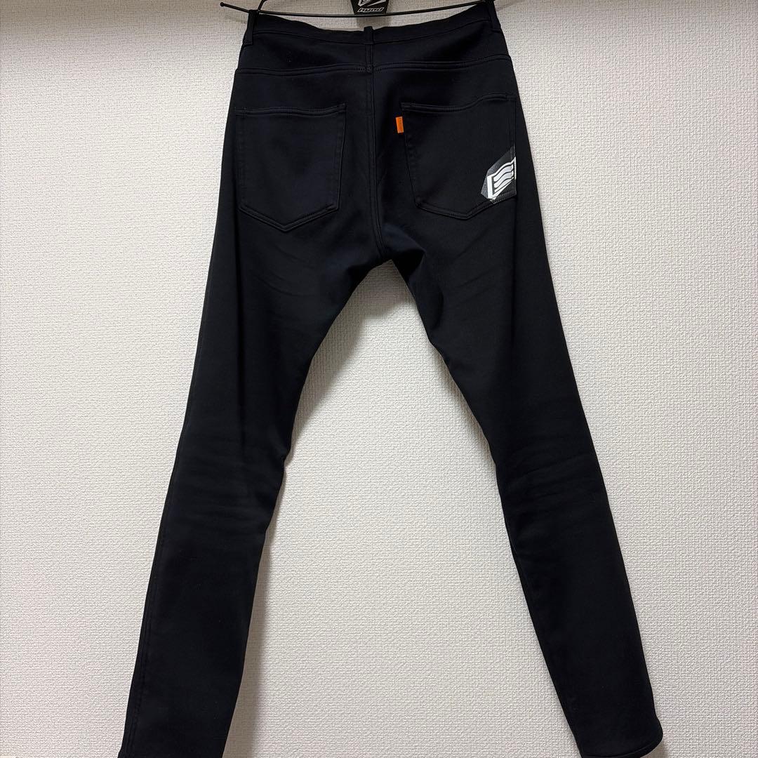 HYOD スポーツデニム　黒　ウエスト30