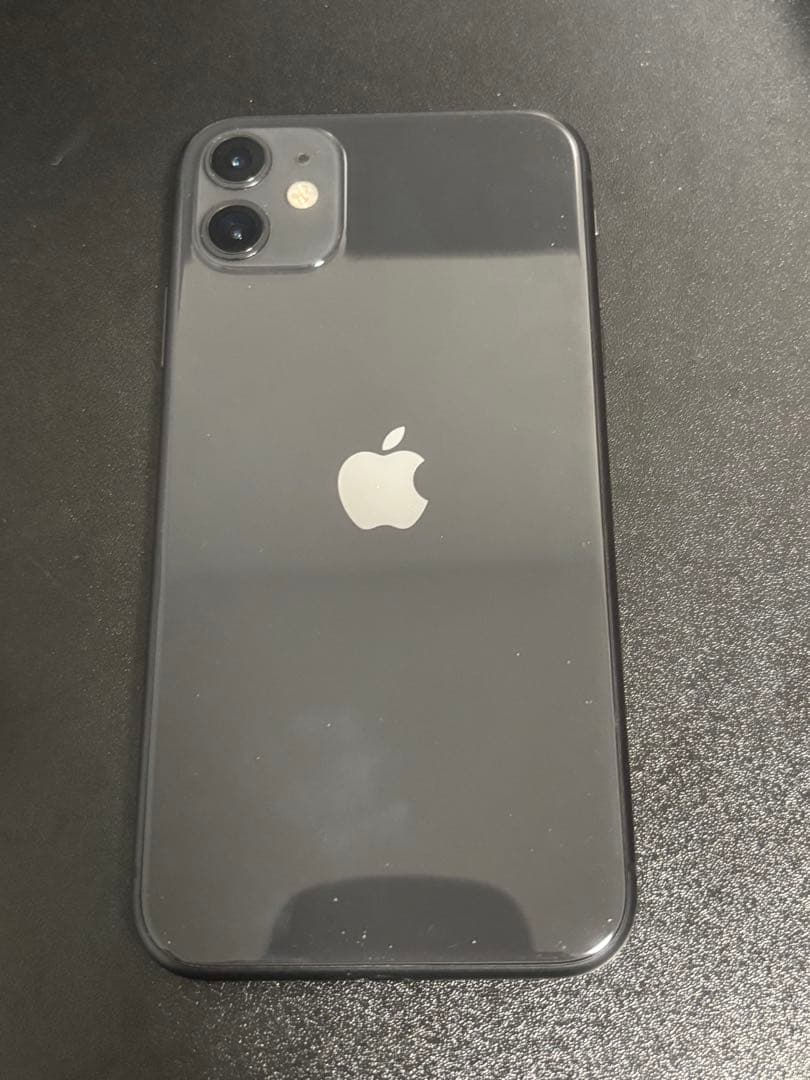 iPhone11 本体 64GB simフリー