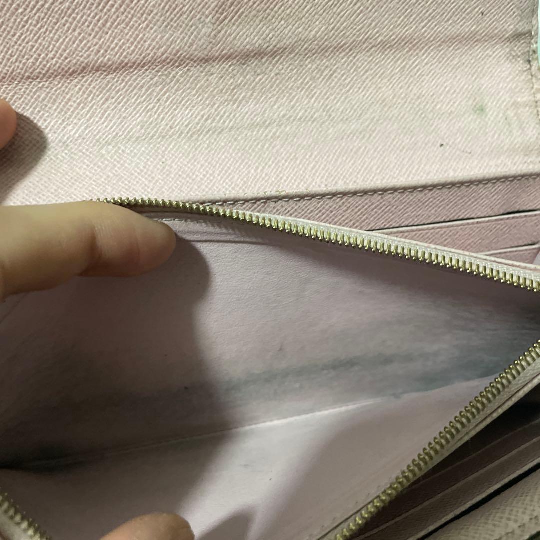 Louis Vuitton モノグラム 長財布　少し訳あり