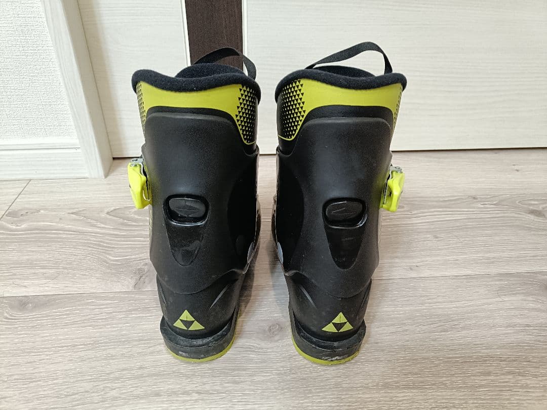 FISCHER ジュニアスキーブーツ RC4 20 19.5cm