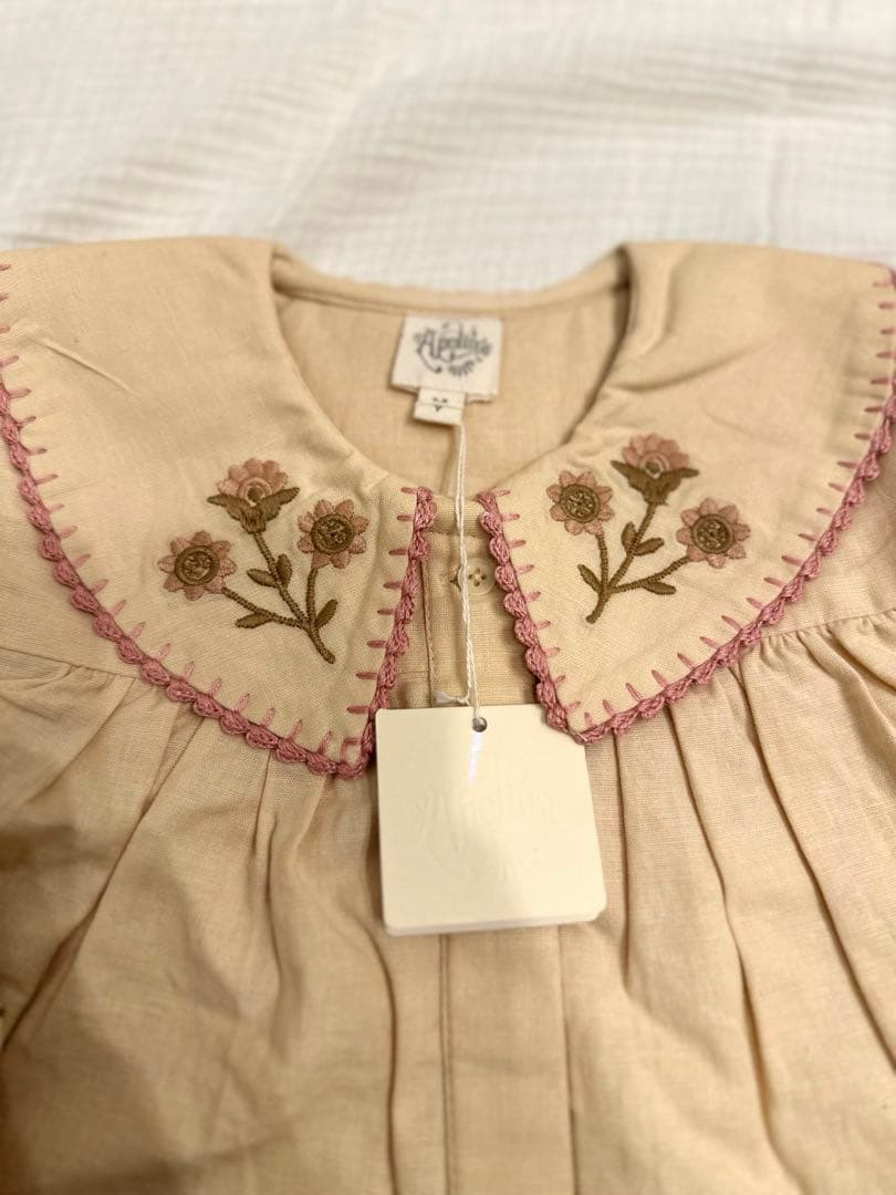 【新品】Apolina アポリナ 刺繍ブラウス 3-5y blouse
