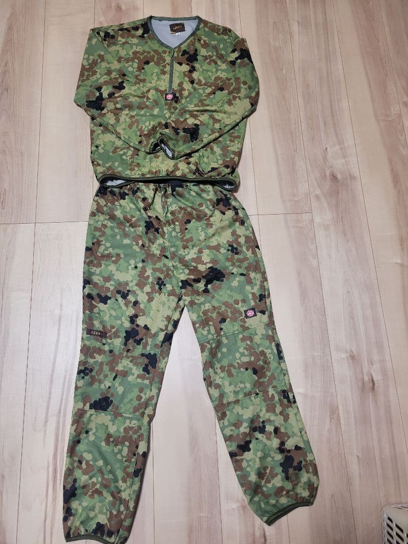 ウィンドストッパー上下セット　M　陸自迷彩　ほぼ新品