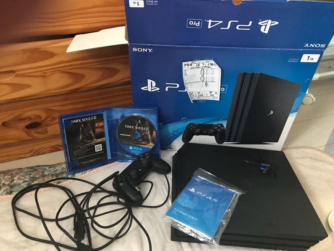 公式価格改定により値下げ PS4pro1TB+darksoulsⅢ