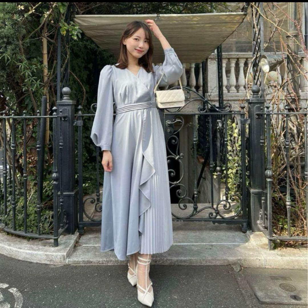 ワンピース herlipto Mayfair Ruffled Dress