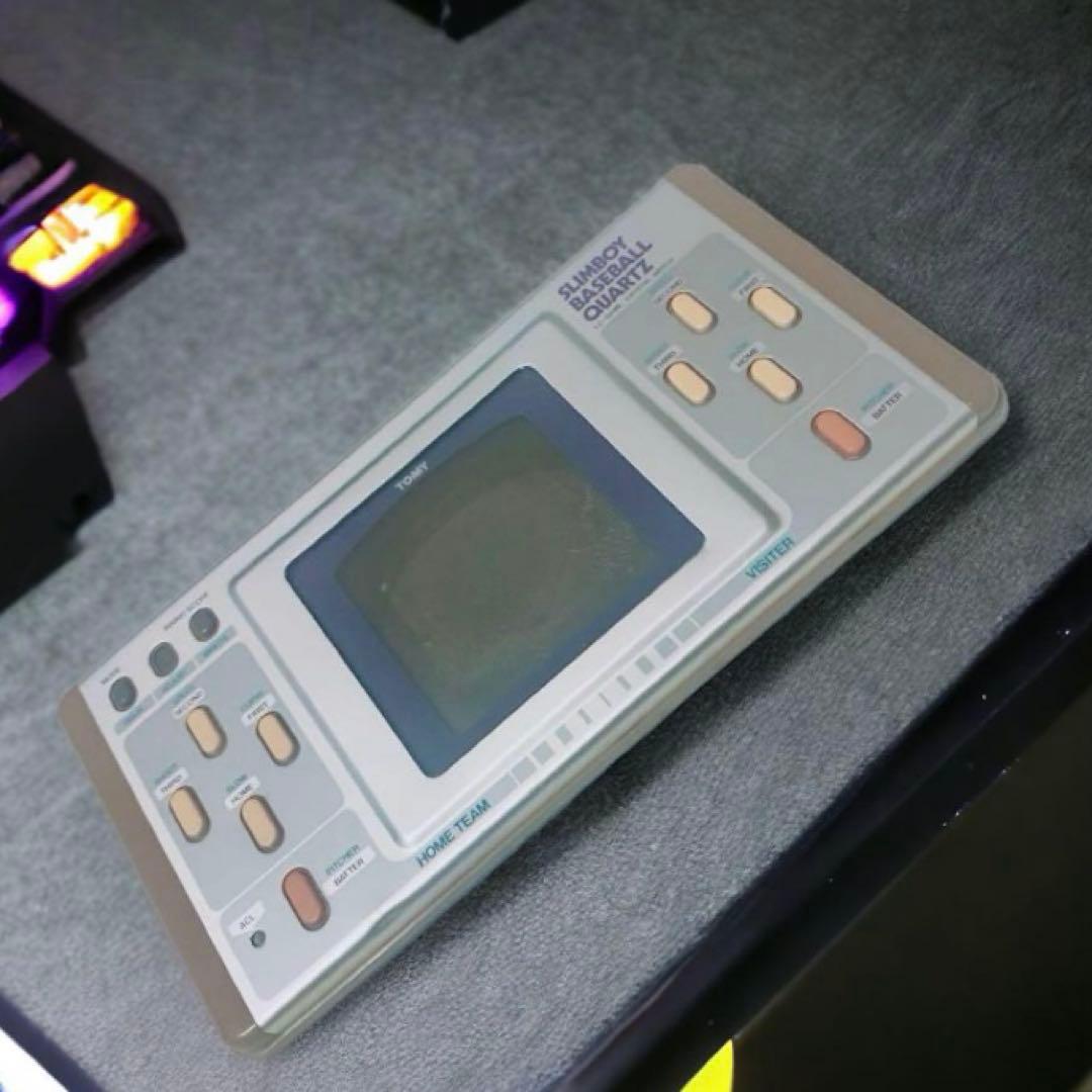 【ジャンク品】TOMY SLIMBOY BASEBALL QUARTZ ゲーム機