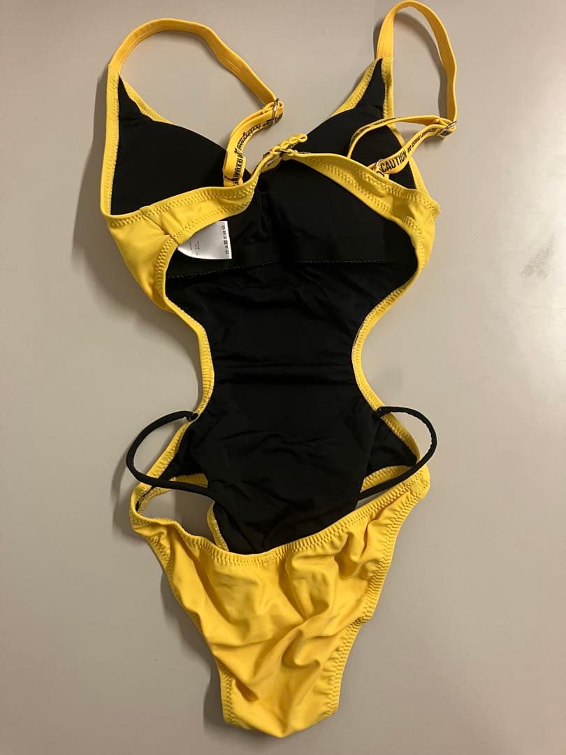 FR2水着　今期最終出品。