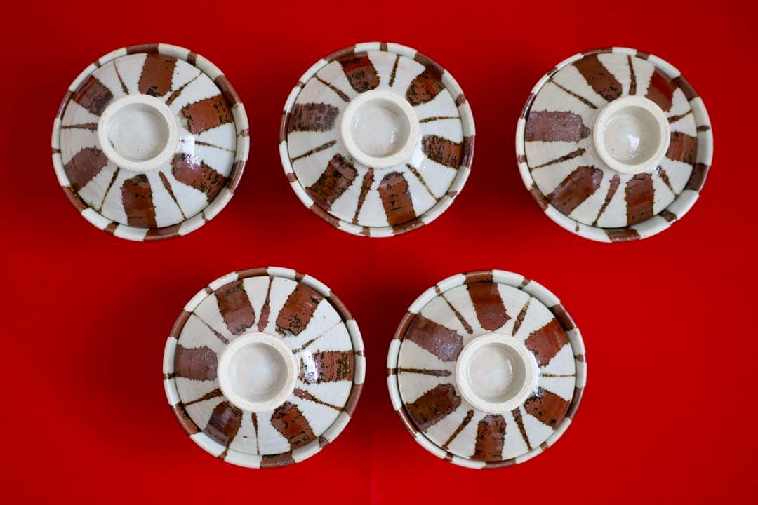 魯山人シリーズ【魯山人写しの器　鉄十草蓋椀揃　五客　寺田春栄　作】