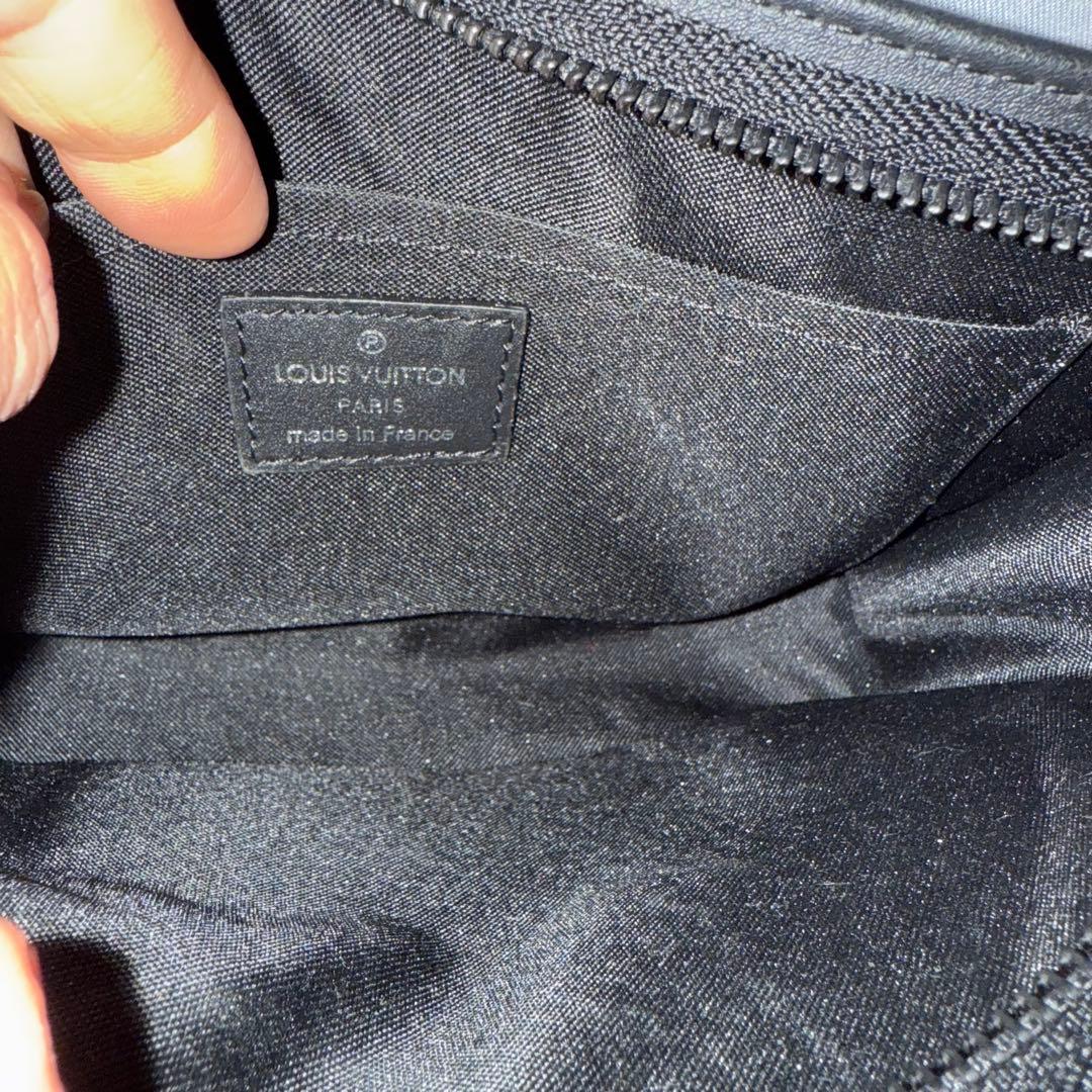 ルイ・ヴィトン　ガストン・ウェアラブルウォレット