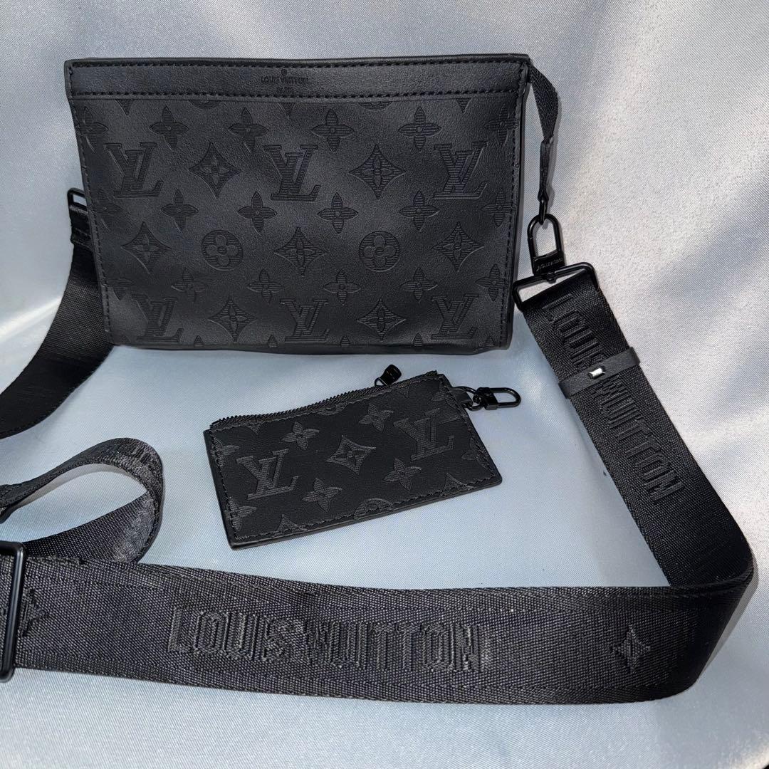 ルイ・ヴィトン　ガストン・ウェアラブルウォレット
