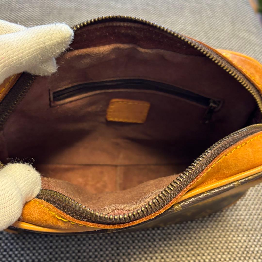 Louis Vuitton ルイ•ヴィトンモノグラム柄ショルダーバッグ