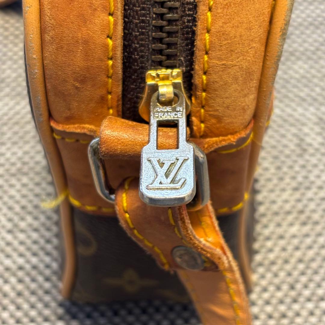 Louis Vuitton ルイ•ヴィトンモノグラム柄ショルダーバッグ