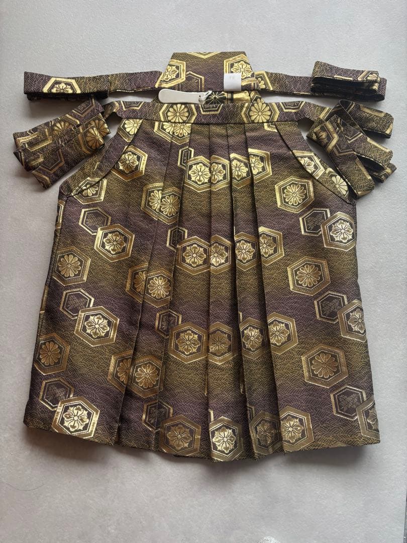 【値下げしました】七五三 男の子 着物 羽織袴セット 3歳 5歳 式部浪漫 黒金