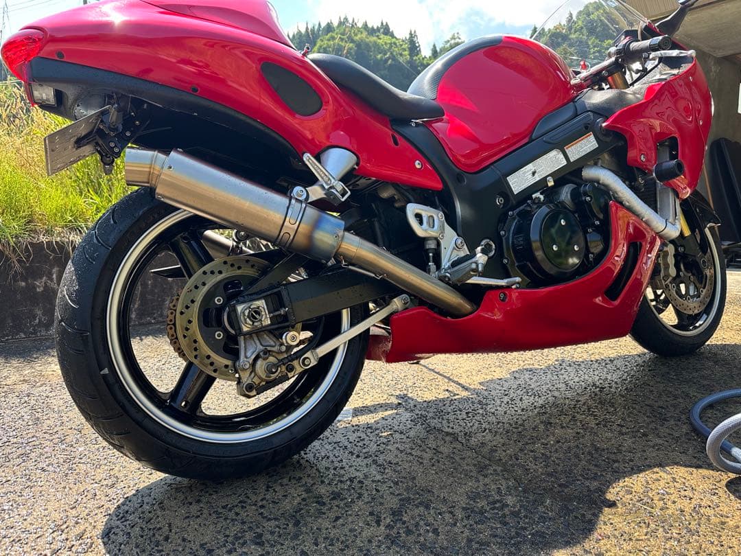 GSX1300R隼マフラー⭐︎適合年式不明⭐︎GW71Aに付けてました。