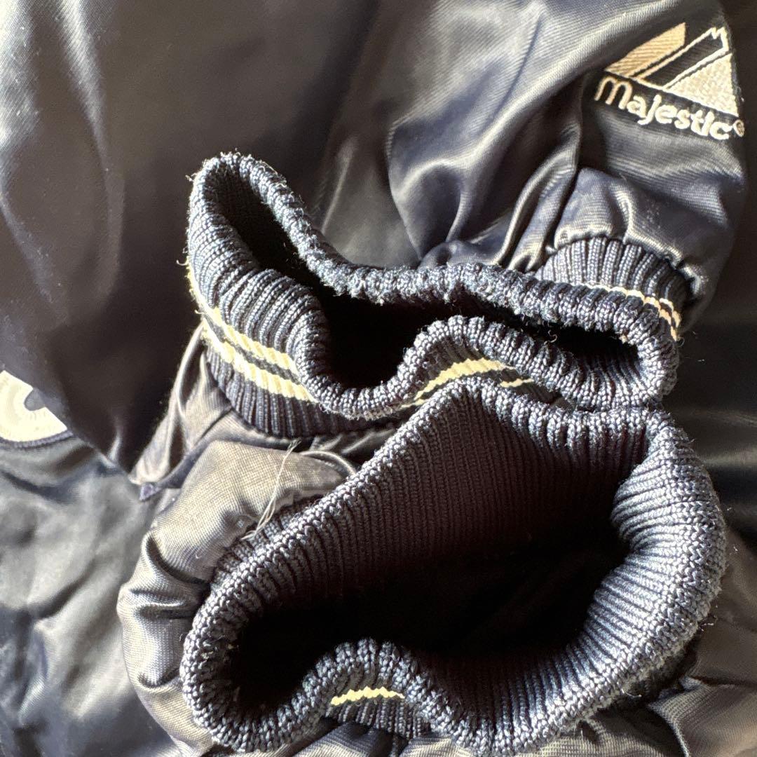 Majestic ヤンキース スタジャン 刺繍ロゴ XL ネイビー