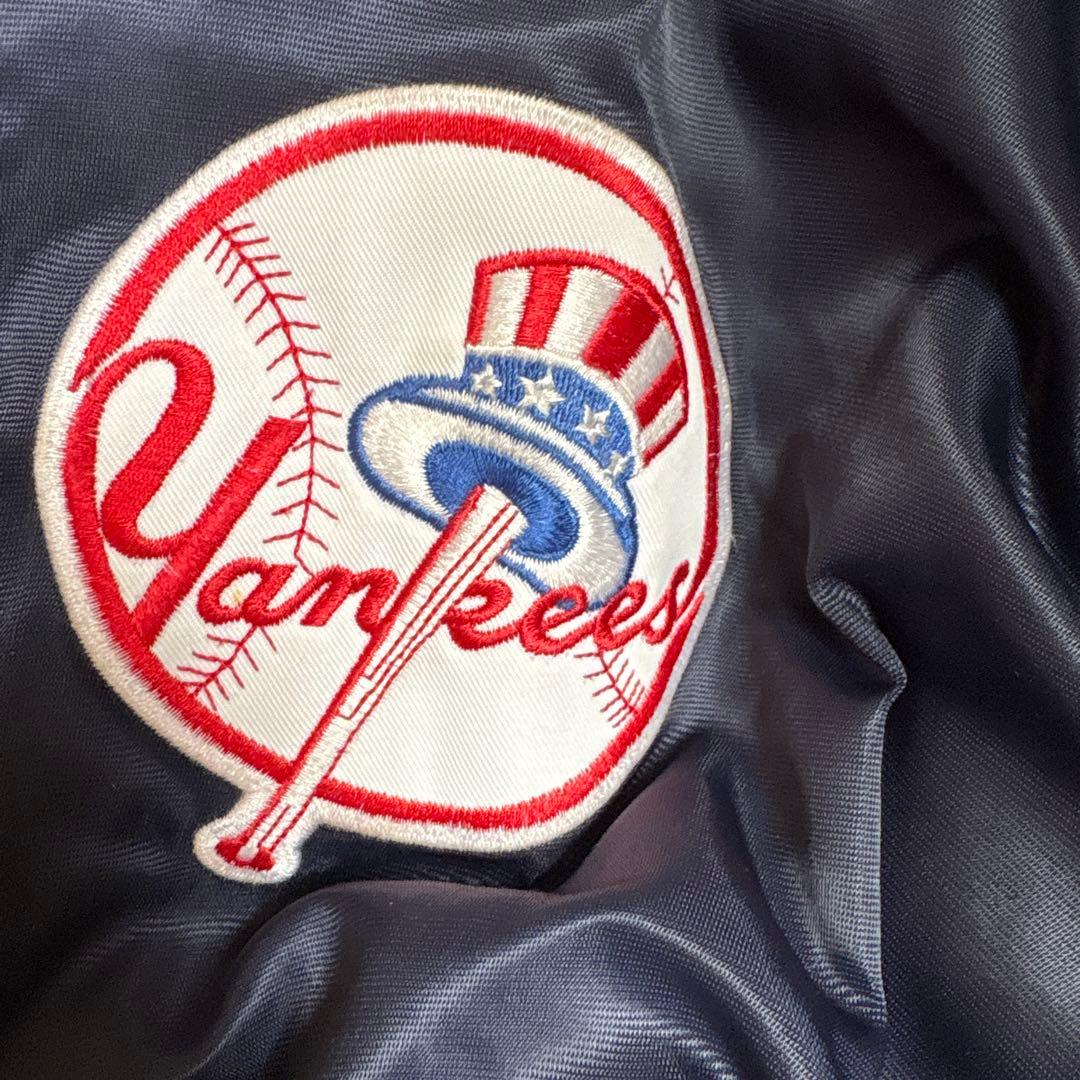Majestic ヤンキース スタジャン 刺繍ロゴ XL ネイビー