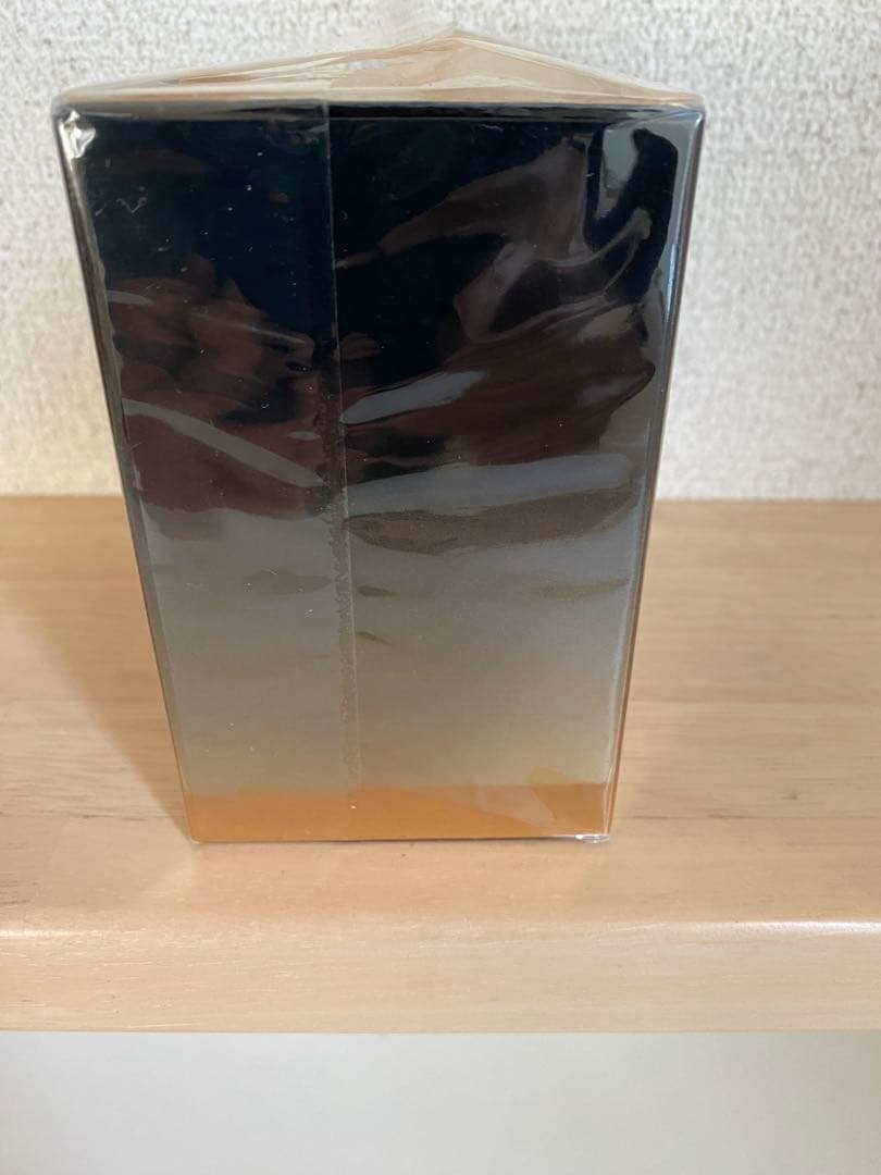 ヴェルサーチェ クリスタル ノワール 90ml