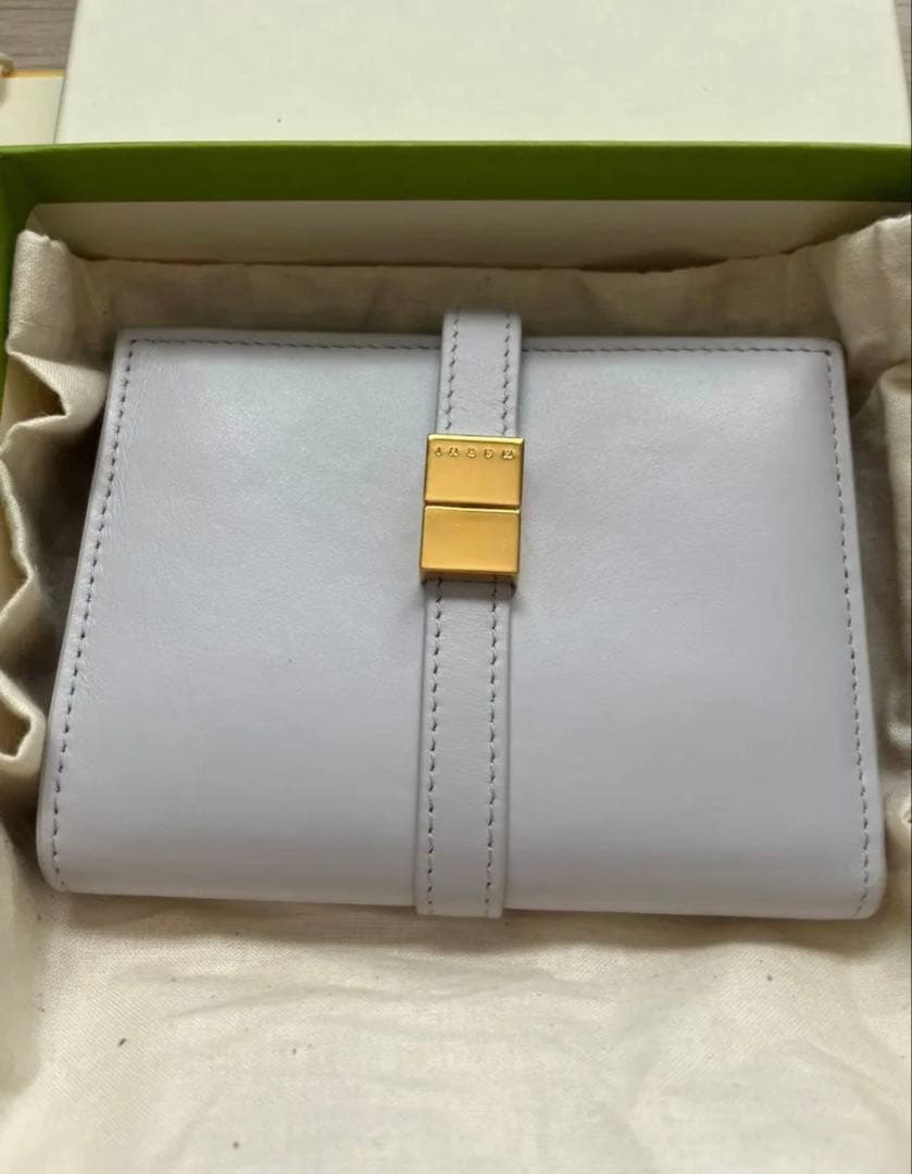 MARNI 二つ折り財布 ホワイト✖️キャメル