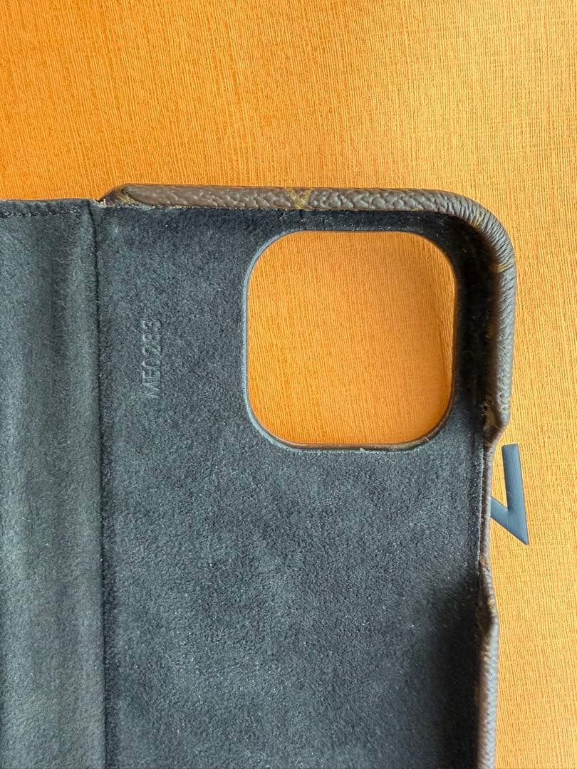 Louis Vuitton 手帳型ケース iPhone15pro