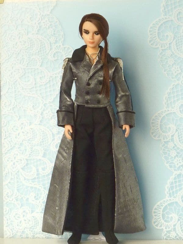 『ミュージカル♪エリザベート・私が踊る時』東宝版のドレス② トート閣下