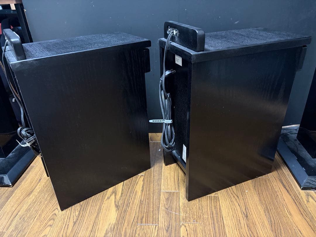 【ナカジマ MG-20】　ベッド サイドテーブル　コンセント付き　ダークブラウン