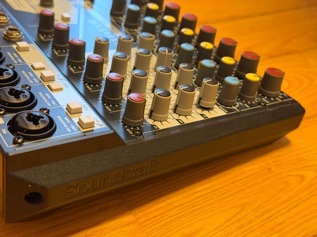 Notepad-12FX アナログミキサー