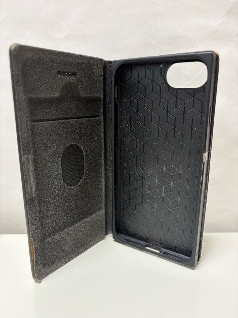 Apple iPhone SE (第2世代) ホワイト64GB 本体SIMフリー