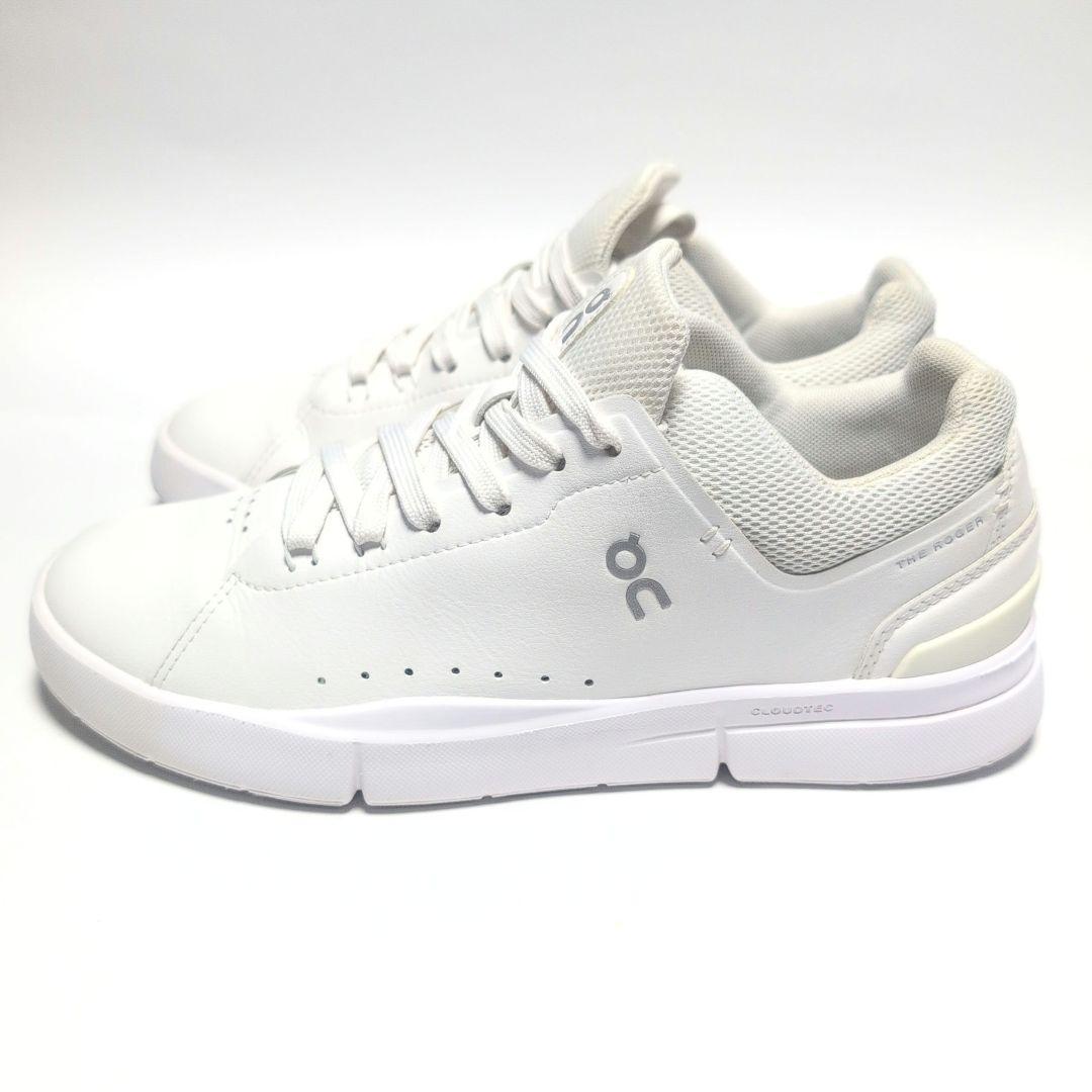 On THE ROGER Advantage 24.5cm レザースニーカー