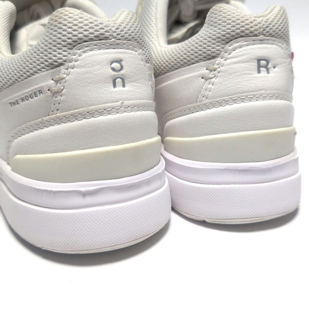 On THE ROGER Advantage 24.5cm レザースニーカー