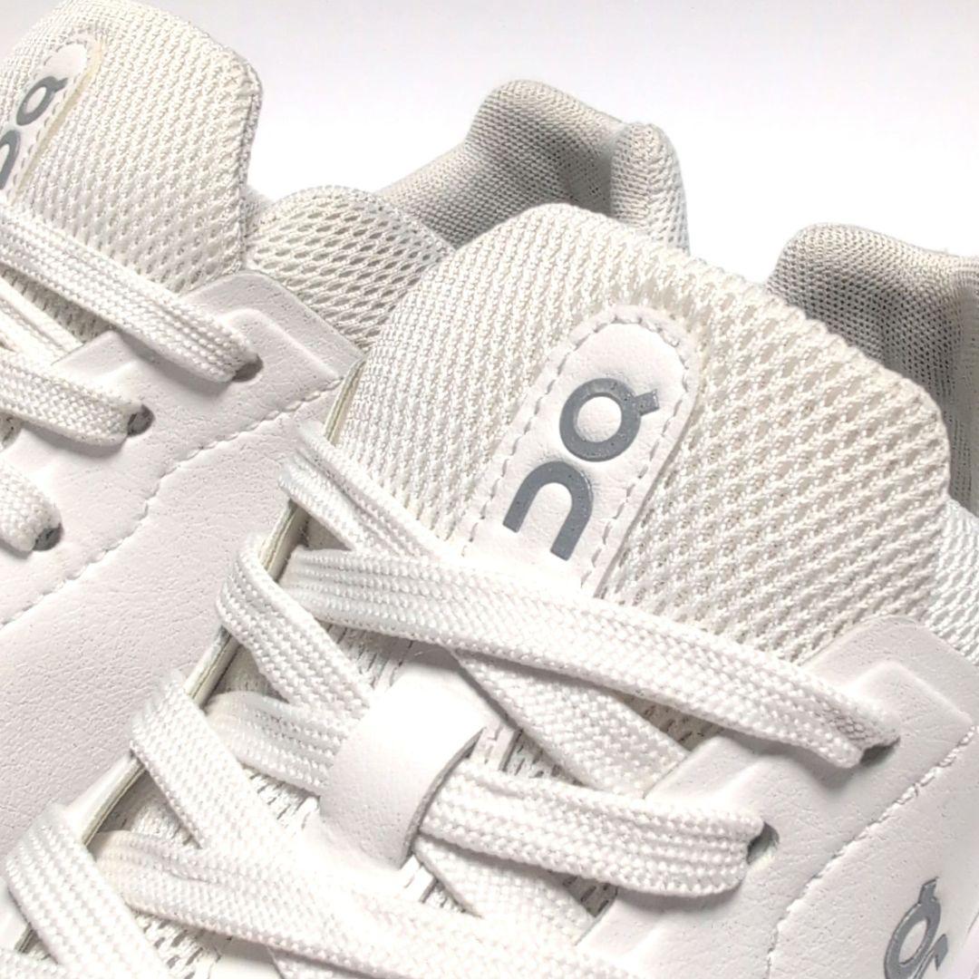 On THE ROGER Advantage 24.5cm レザースニーカー