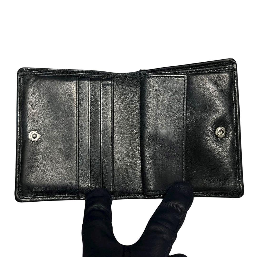 希少✨ミュウミュウ 二つ折り財布 マトラッセ レザー ビジュー ブラック