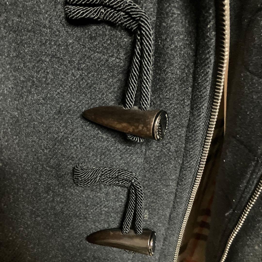 バーバリー　黒、ダーク　ダッフルコート 裏面チェック柄