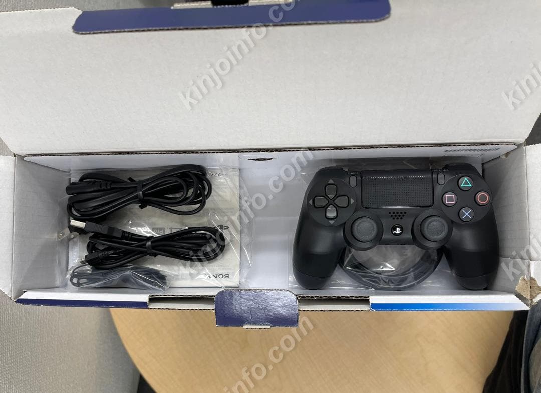S*u様 PS4 Pro 1TB (CUH-7200BB)【中古美品・完品・PS