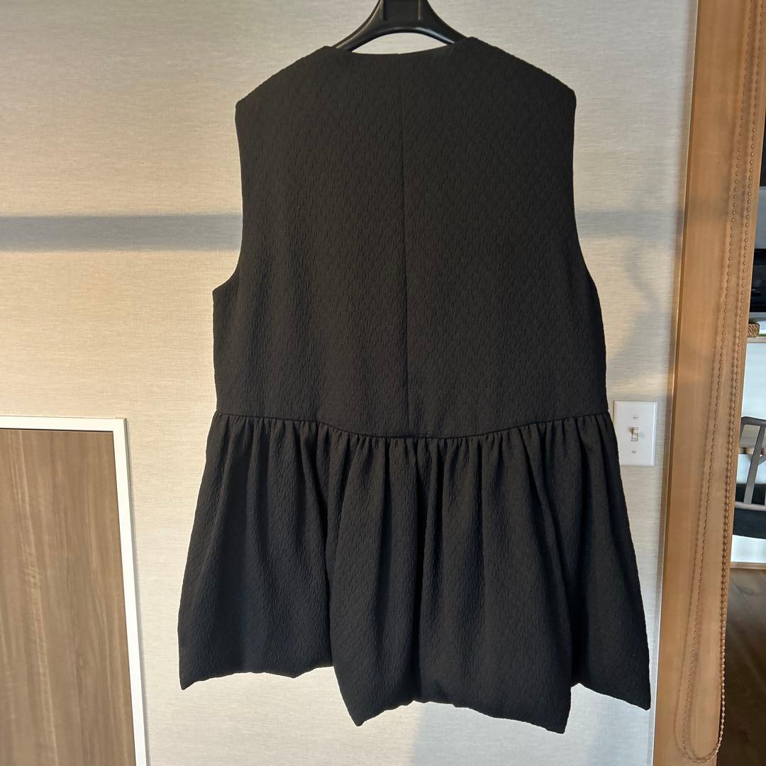 【美品】M-PREMIER ダウンベスト　黒　Lサイズ(38)