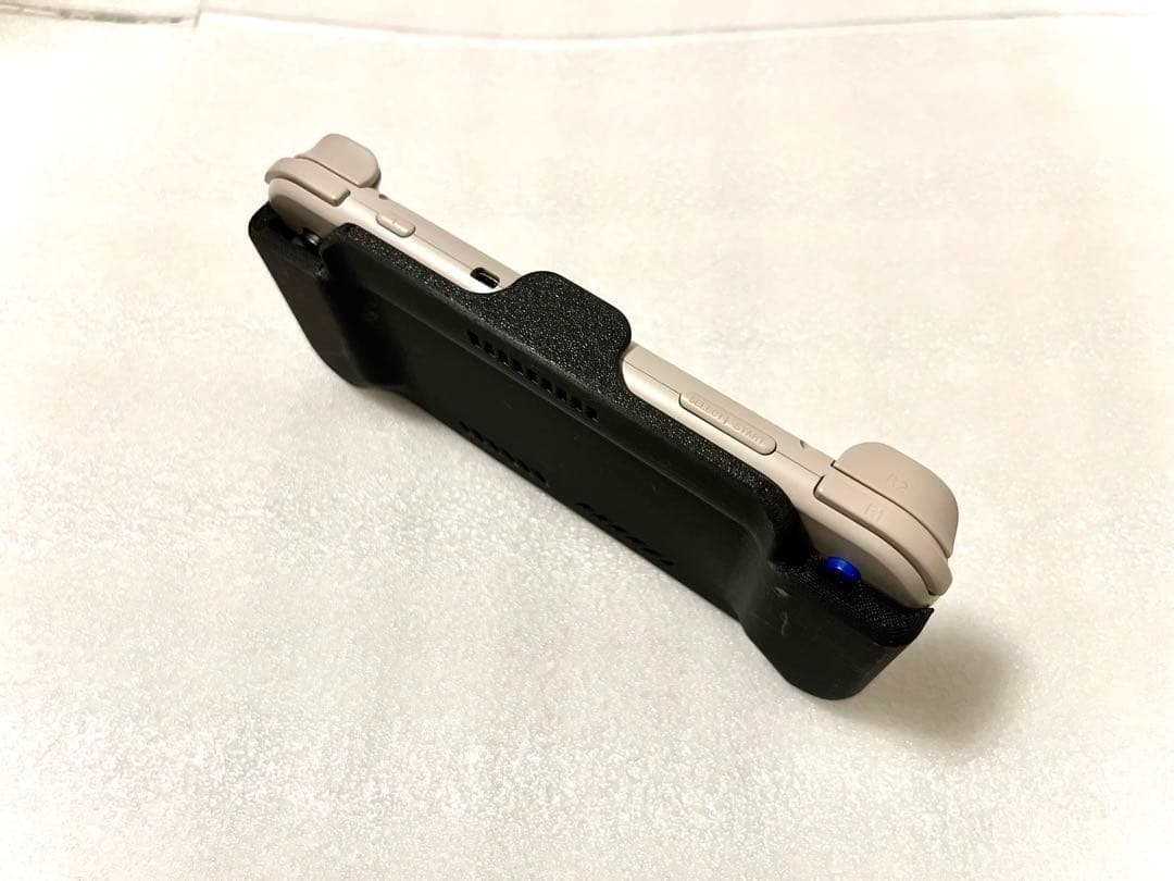 REROID Pocket 3+ 本体とグリップ・カバー