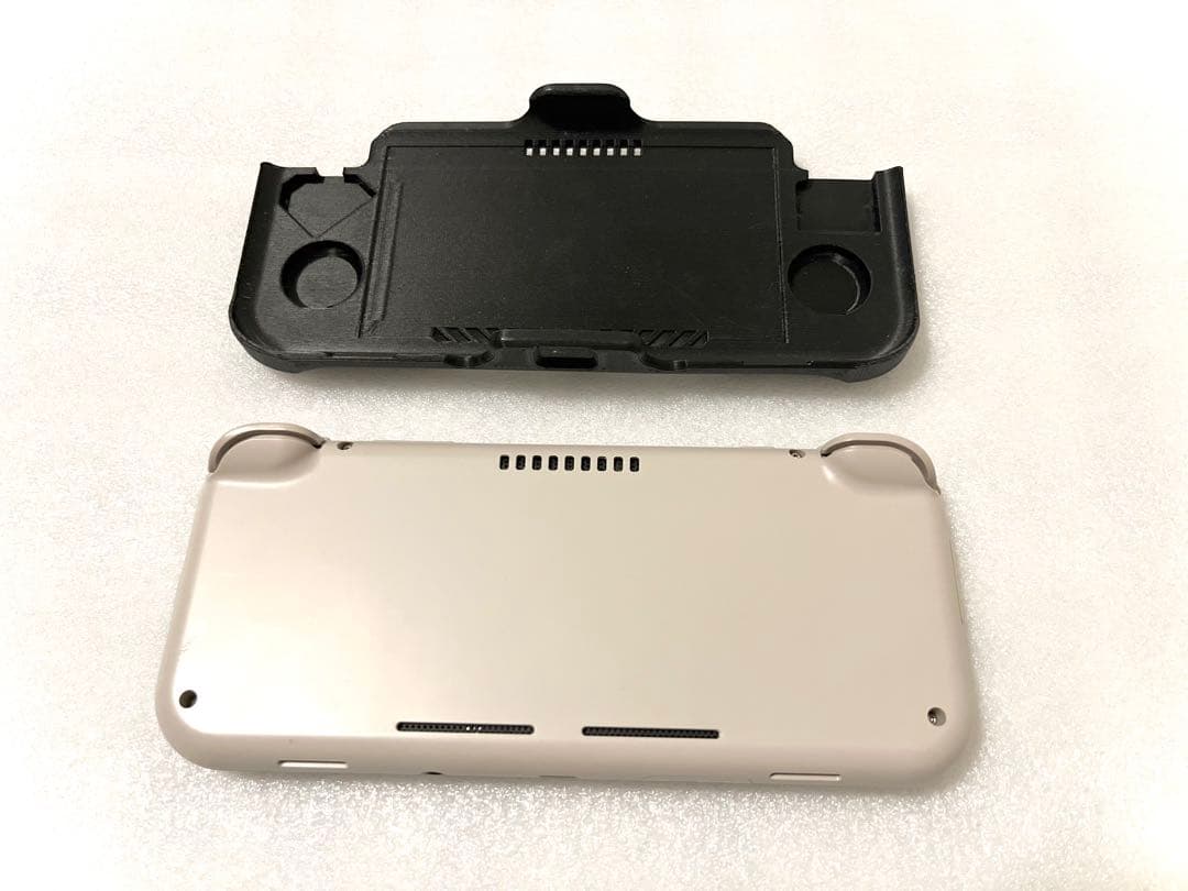 REROID Pocket 3+ 本体とグリップ・カバー