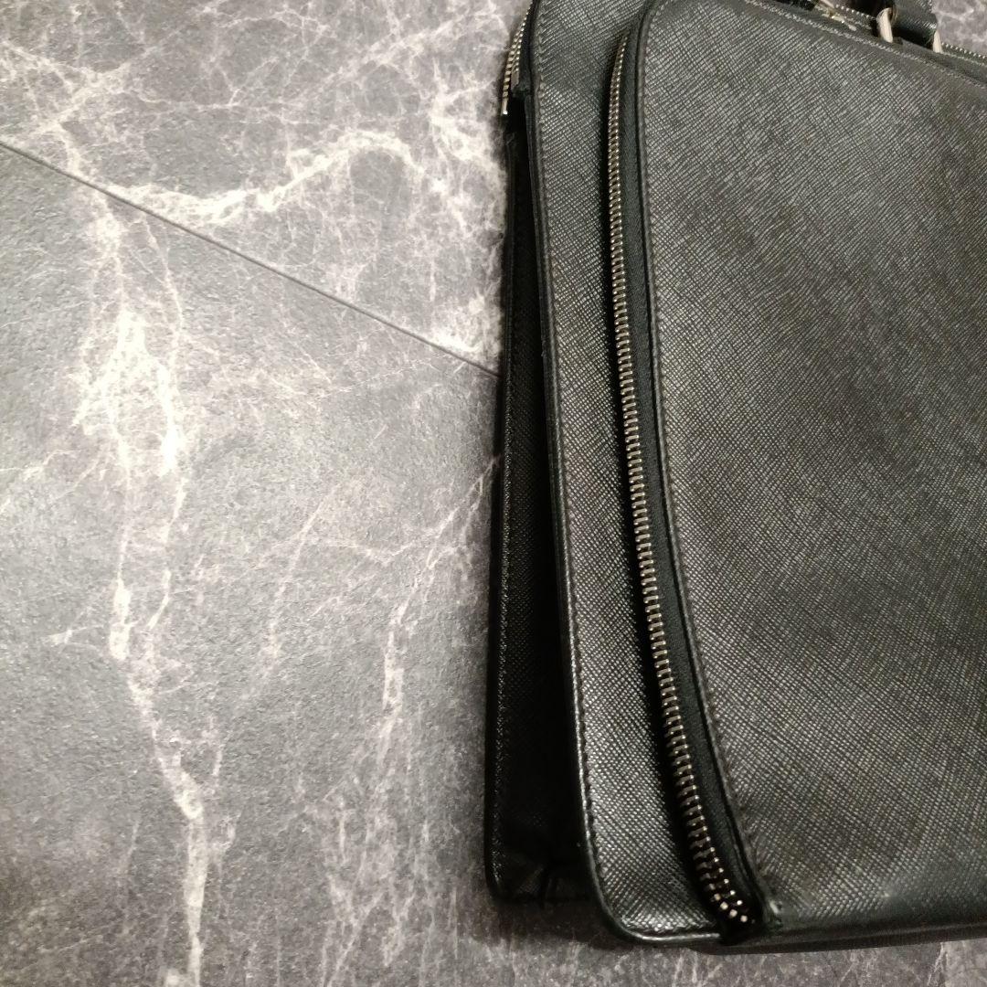 美品PRADAプラダ　サフィアーノ三角ロゴレザー　ビジネスバッグ書類鞄ブリーフ