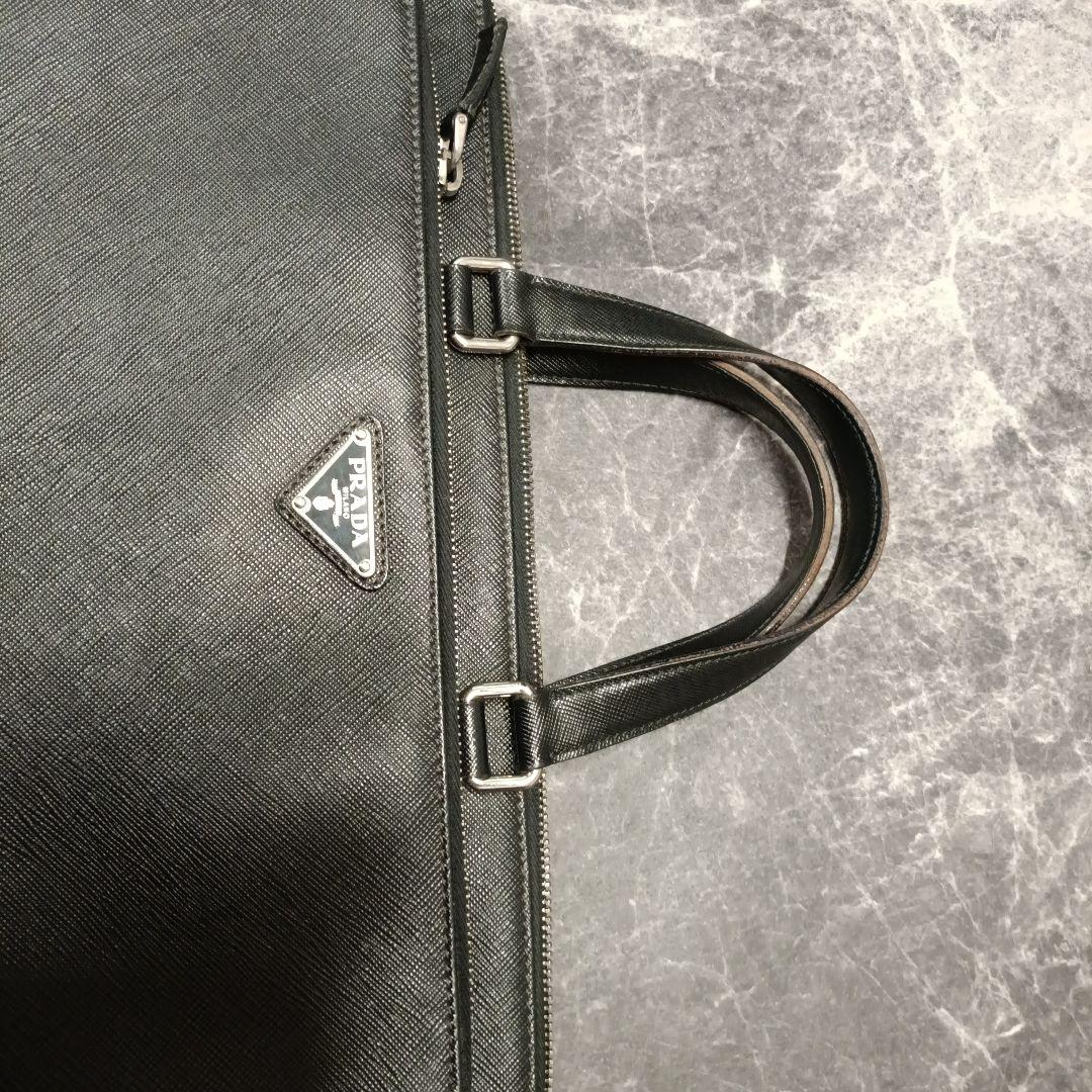 美品PRADAプラダ　サフィアーノ三角ロゴレザー　ビジネスバッグ書類鞄ブリーフ