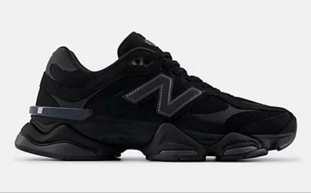未使用 New Balance 9060 トリプルブラック U9060BPM