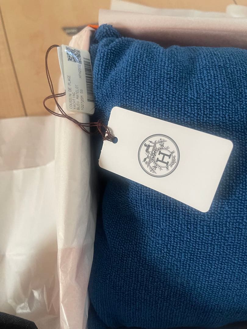 未使用品！！HERMES 青 ビーチクッション